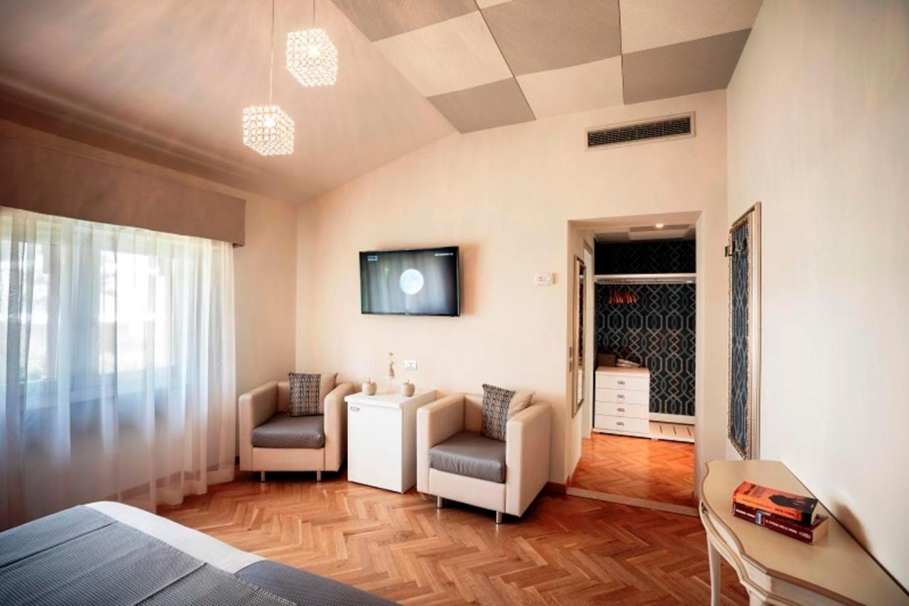 Hotel Bellevue Gardone Riviera Zewnętrze zdjęcie