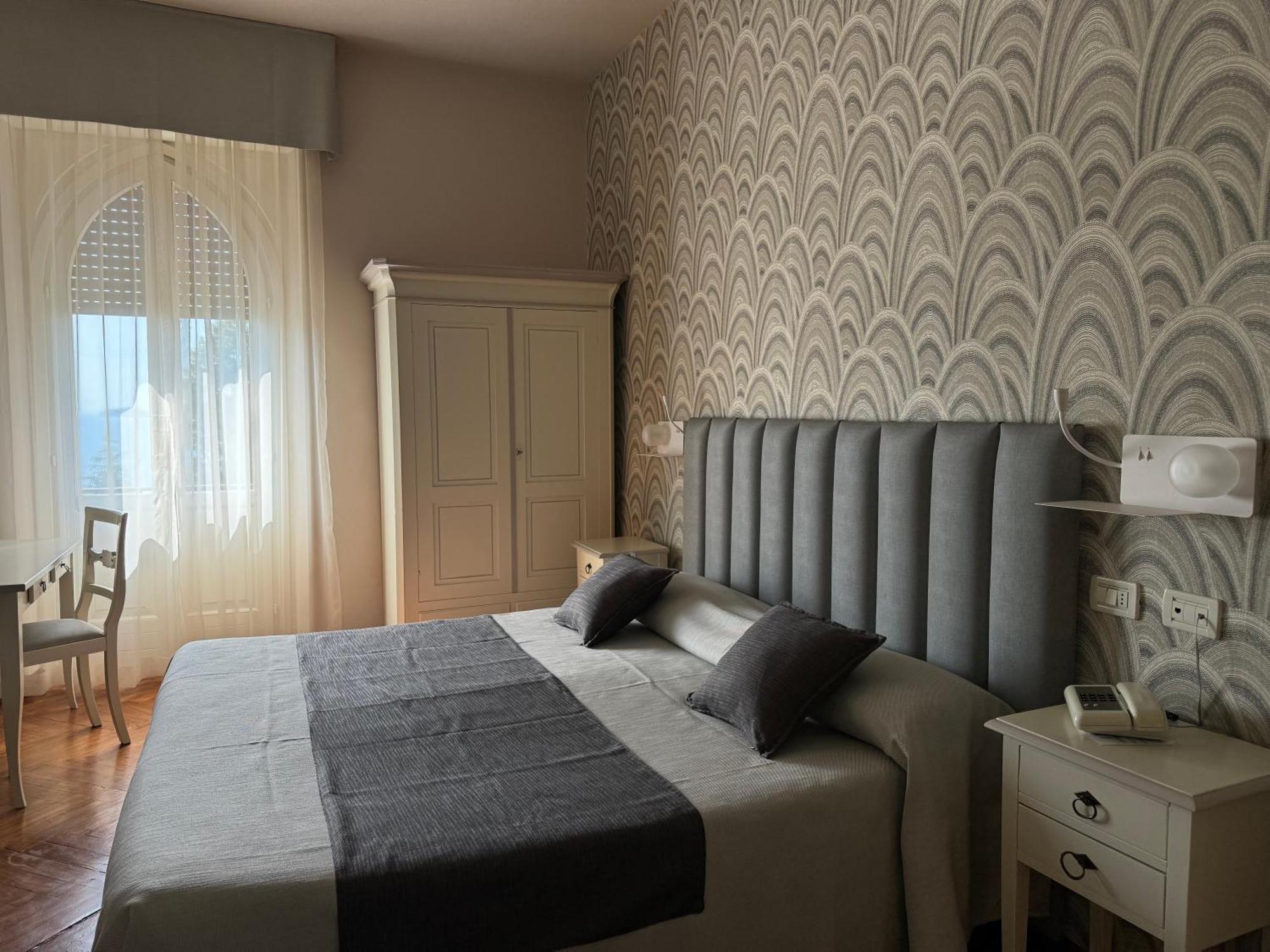 Hotel Bellevue Gardone Riviera Zewnętrze zdjęcie