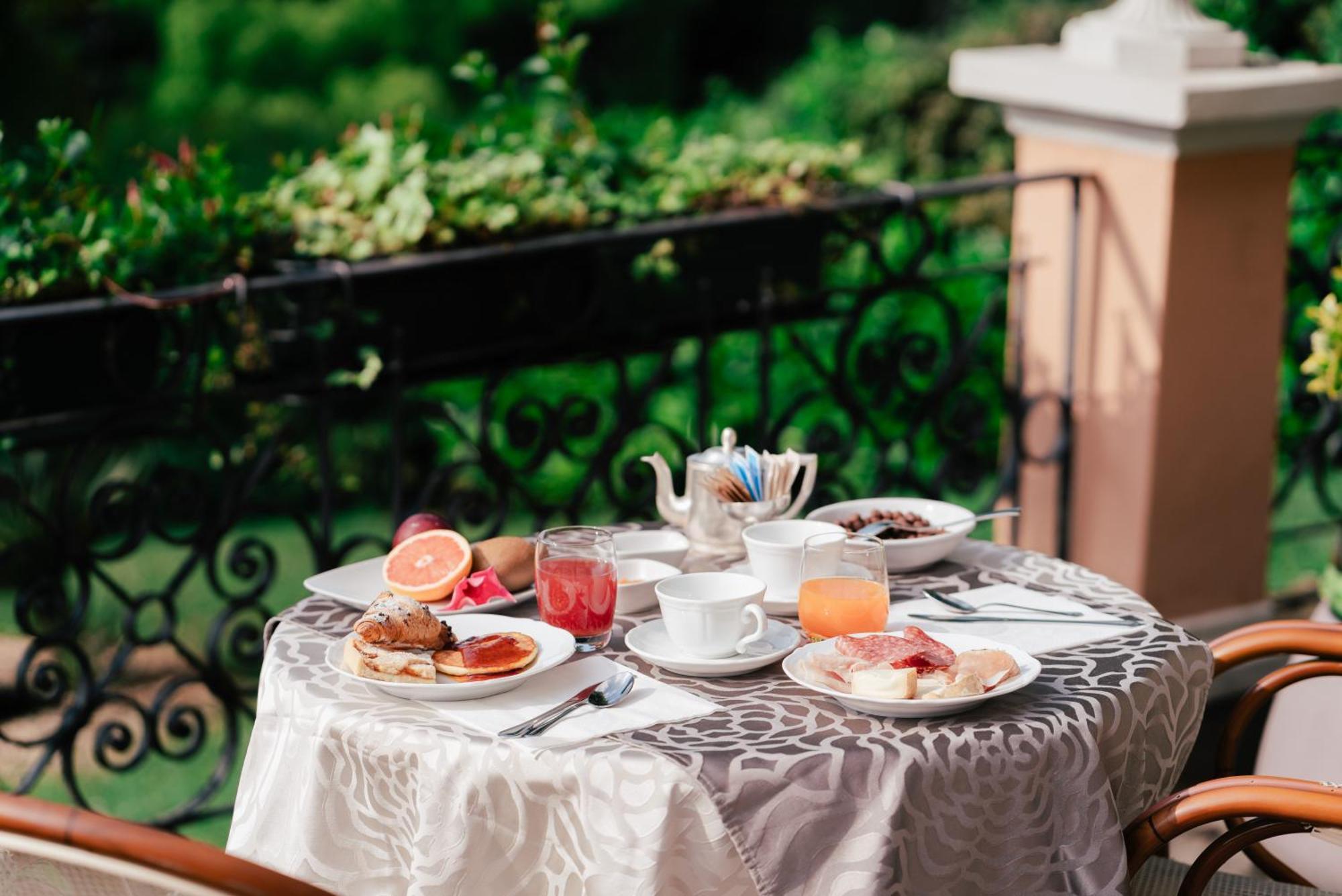 Hotel Bellevue Gardone Riviera Zewnętrze zdjęcie